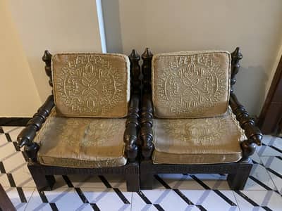 Wooden carved 4 seater set