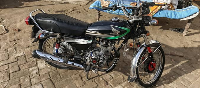 125 CC Honda motorcycle