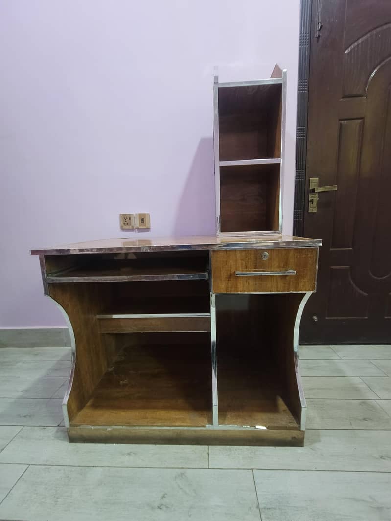 study and computer table 0