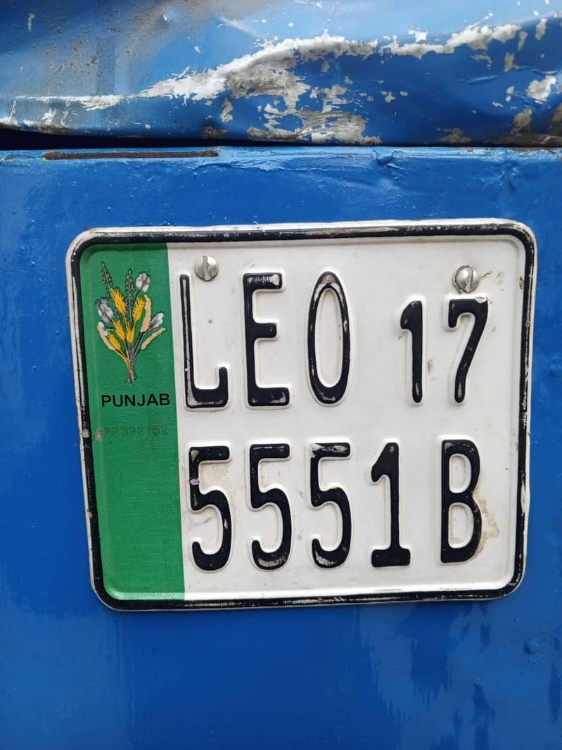 موٹر سائیکل رکشہ 0