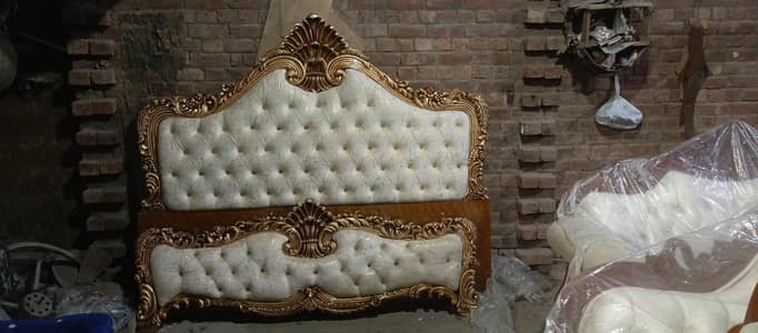 bed dressing Golden paint high gloss high quality material