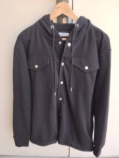 Medium Sized Jacket With Hood, from Chen One