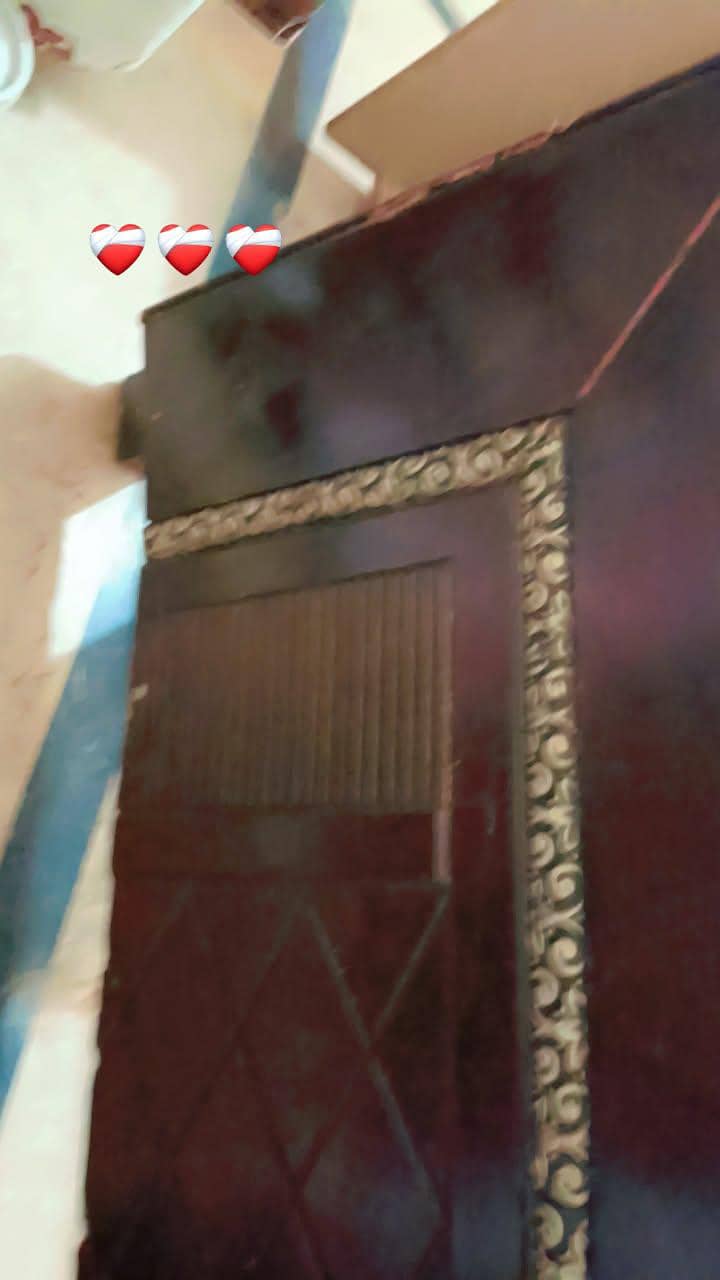 Bed WITH SIDE TABLES 6