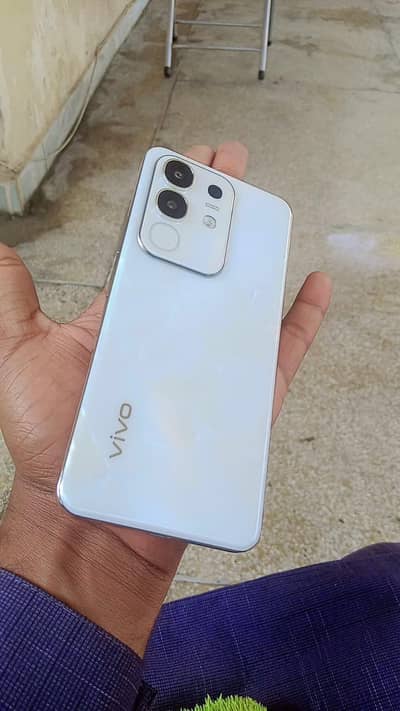 vivo y29 for sale in exchange  ram 8+,128 all ok