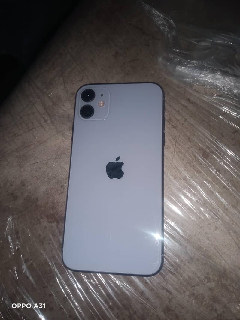 iPhone 11 2