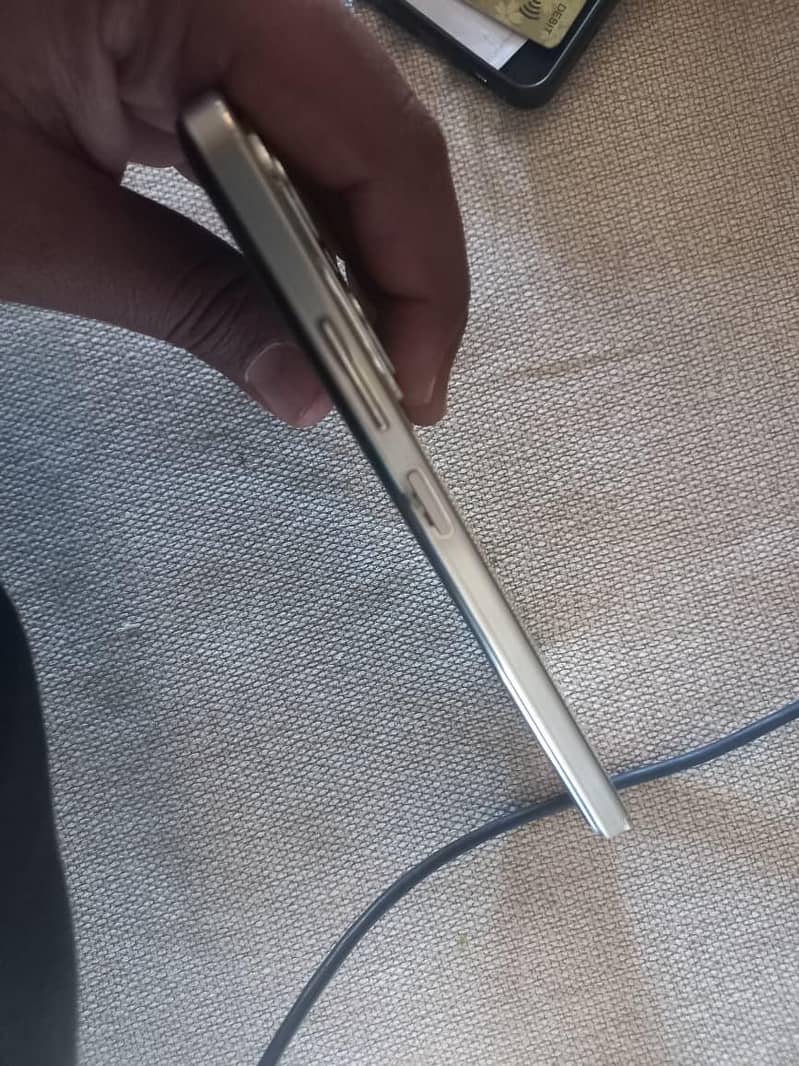 صرف سکرین پر نشان ہے 5