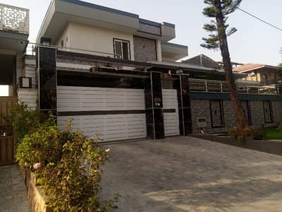 I-8 Beautiful Brand New Upper Portion With Separate Gate For Rent