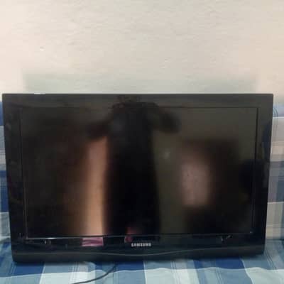 Samsung 32  Inch Led in good excellent condition used 2 years