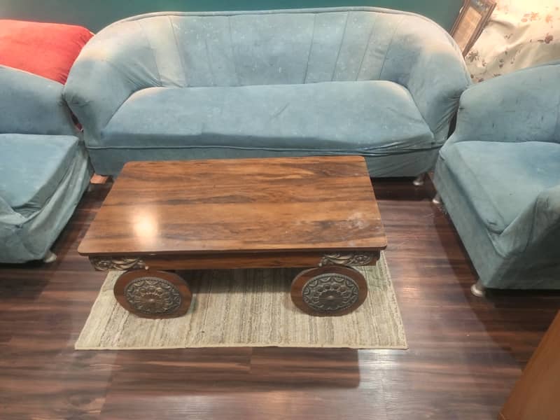 Sofa set n table 0