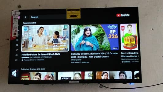 LED TV Android 32 inch condition 10 by full box 03183600969