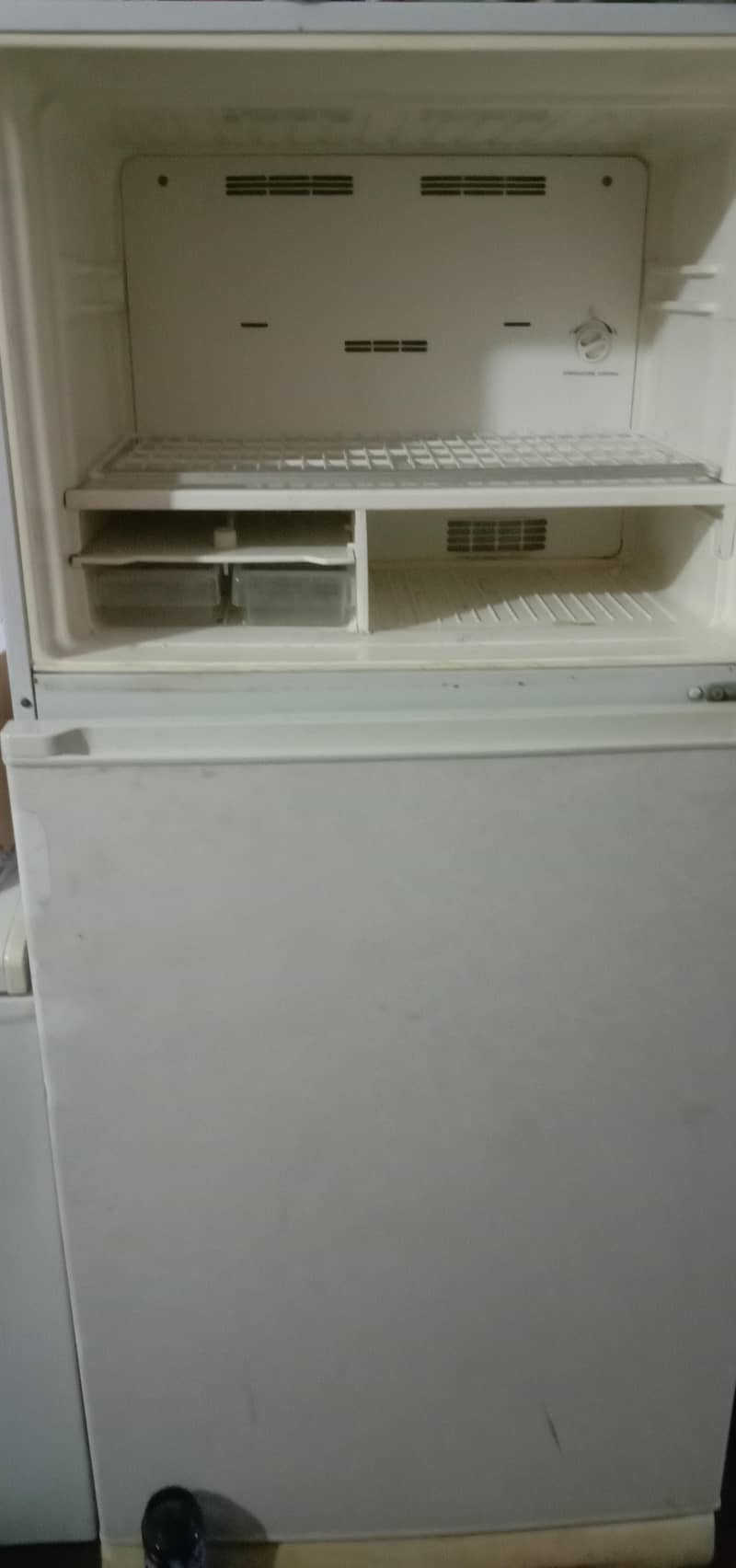 refrigerator 0