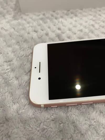 I phone 7 plus 128 GB with box WhatsApp number 0320.3792405