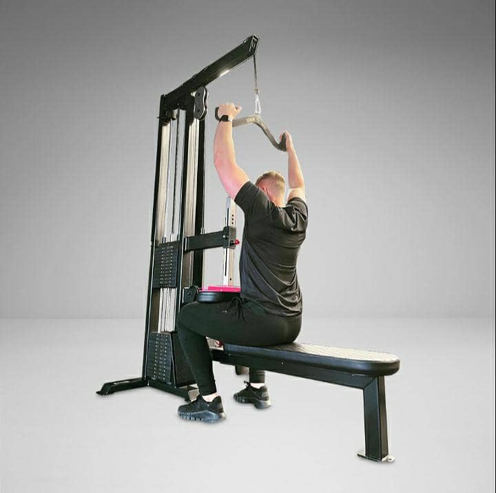 LAT PULLDOWN  MACHINE/Home used. 5