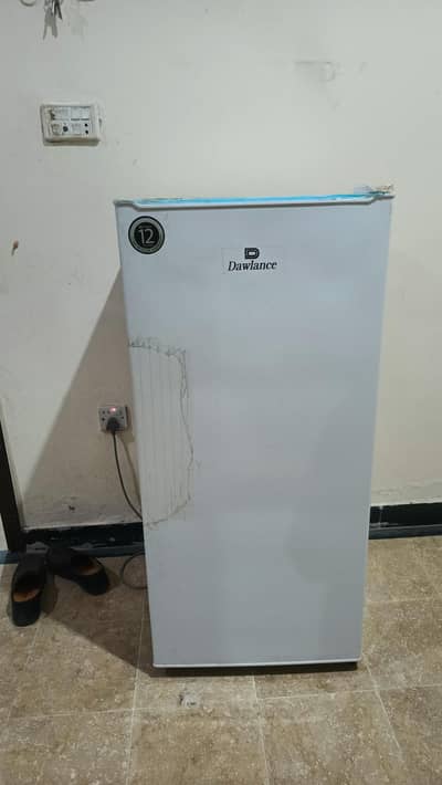 Dowlance single door fridge
