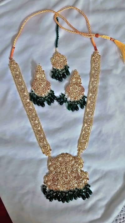 Artificial Jewelry Set Green Touch