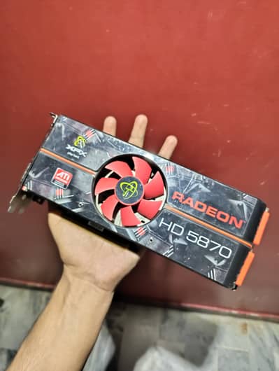 XFX Radeon HD 5870 Black Edition Graphics Card 1 GB GDDR5