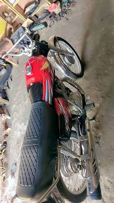 125 model 16 for sale, lush condition,  mianwali number 880