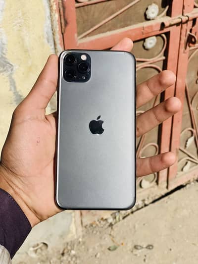 iPhone 11 pro max water pack 03304465425 256 gp hy what’s app ajena ex