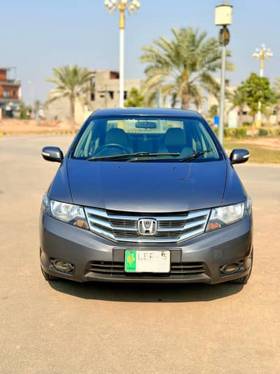 1st Owner Genuine Honda City 2015 Lahore REG