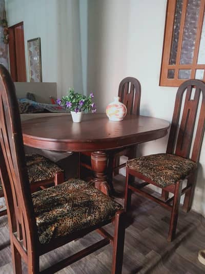 Dining table 