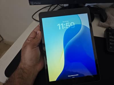 iPad 8th gen | 32 GB