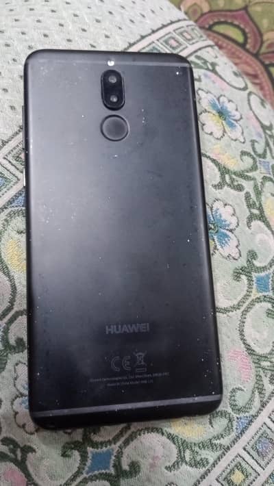 mate 10 light