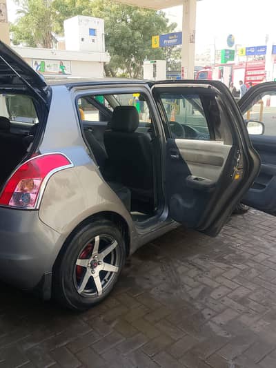 kui kaam nahi hai Ari main 03333862096 no or what's up