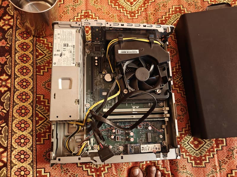 branded  hp 600 g3. i7 7500 processor 1