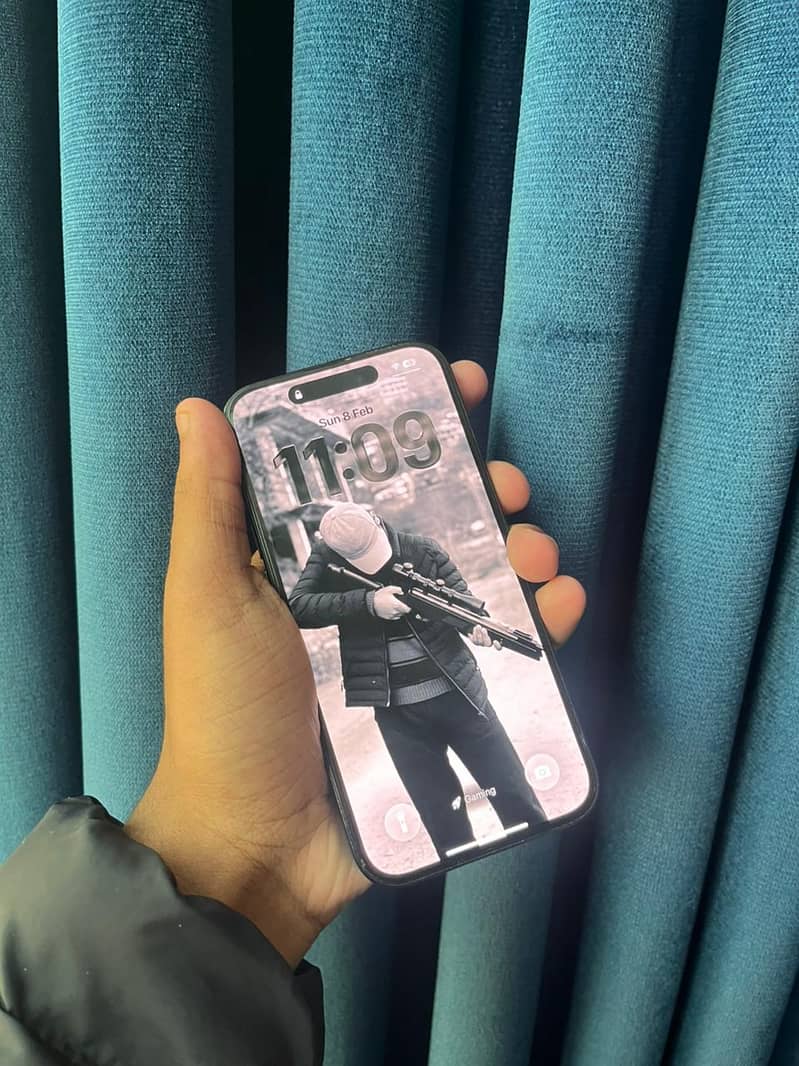 Apple iPhone 15 Pro jv 3