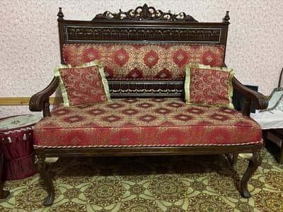 4 Seater sofa for sale