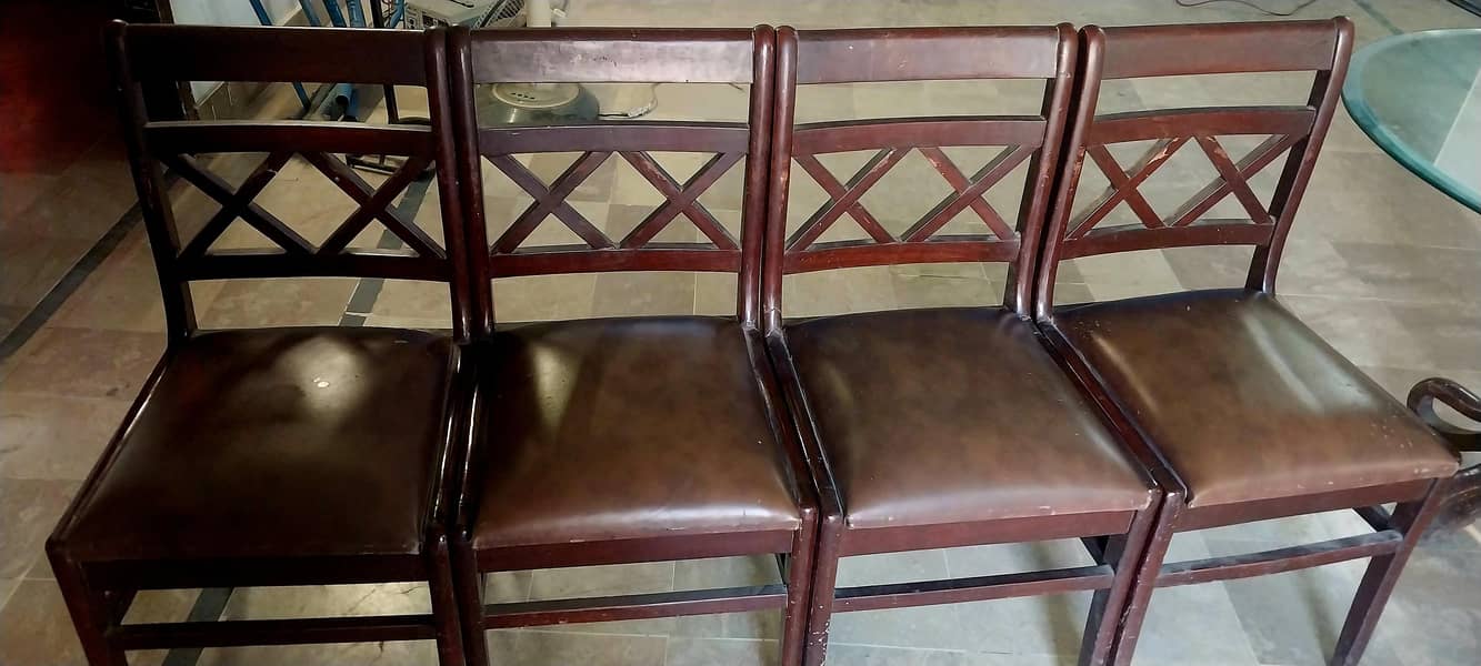 V Good Condition (Dining & Centre Table) 4