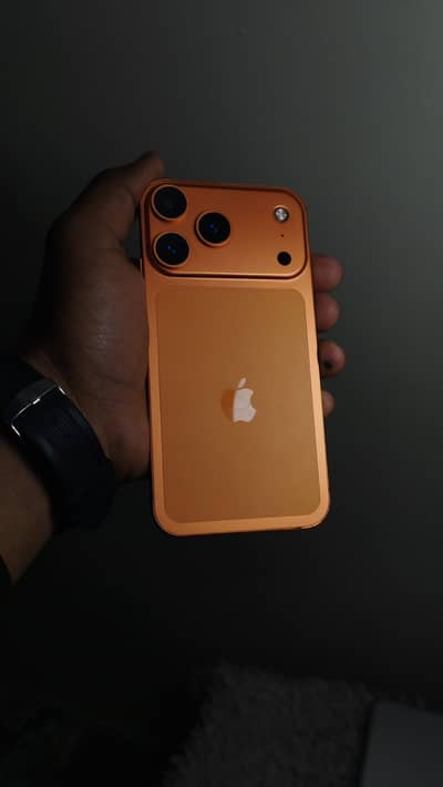 iPhone XR converted into 17pro