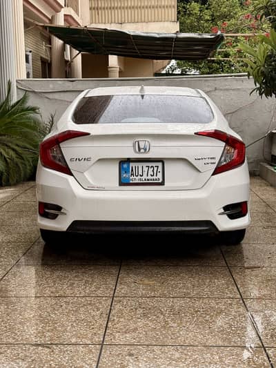 Honda Civic 1.8 UG 2021 100% Genuine