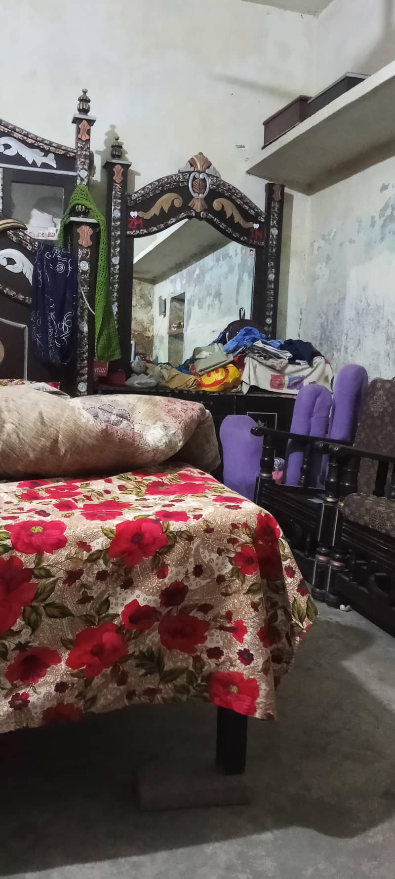 Bed showcase dressing 1