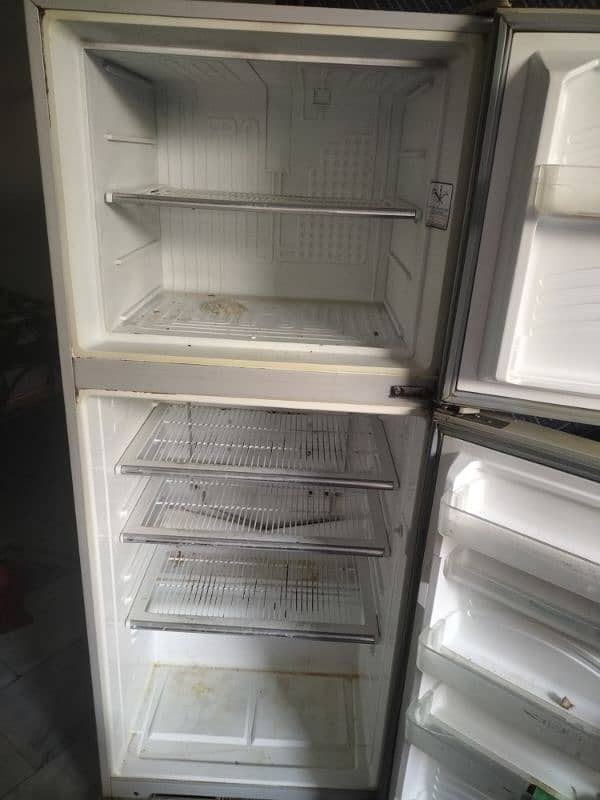 Dawlance reflection 0