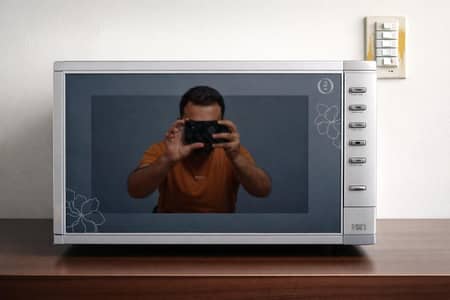 Excellent condition microwave oven- Fully working Ideal for home use