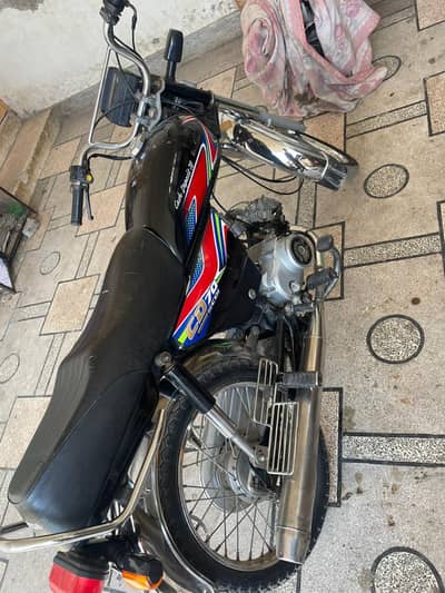 rims b new back tyr b new oil b chnge krwaya ok gari hai