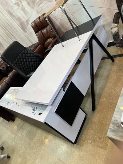 Social media Marketing Manager