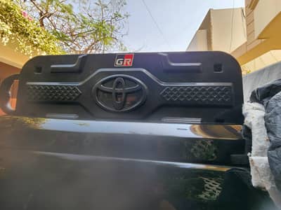 REVO V GR SPORTS SEATS