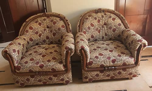 1x1 Single Seater Sofa Pair   Neat Condition  Ready to use