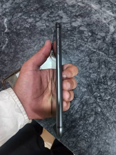 I phone 8 plus Non pta 64Gb All oky just front glass crack