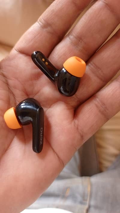 Zero wave pro earbuds box required