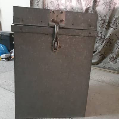 Flour / Rice Storage Trunk