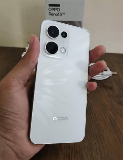 Oppo Reno13 5G