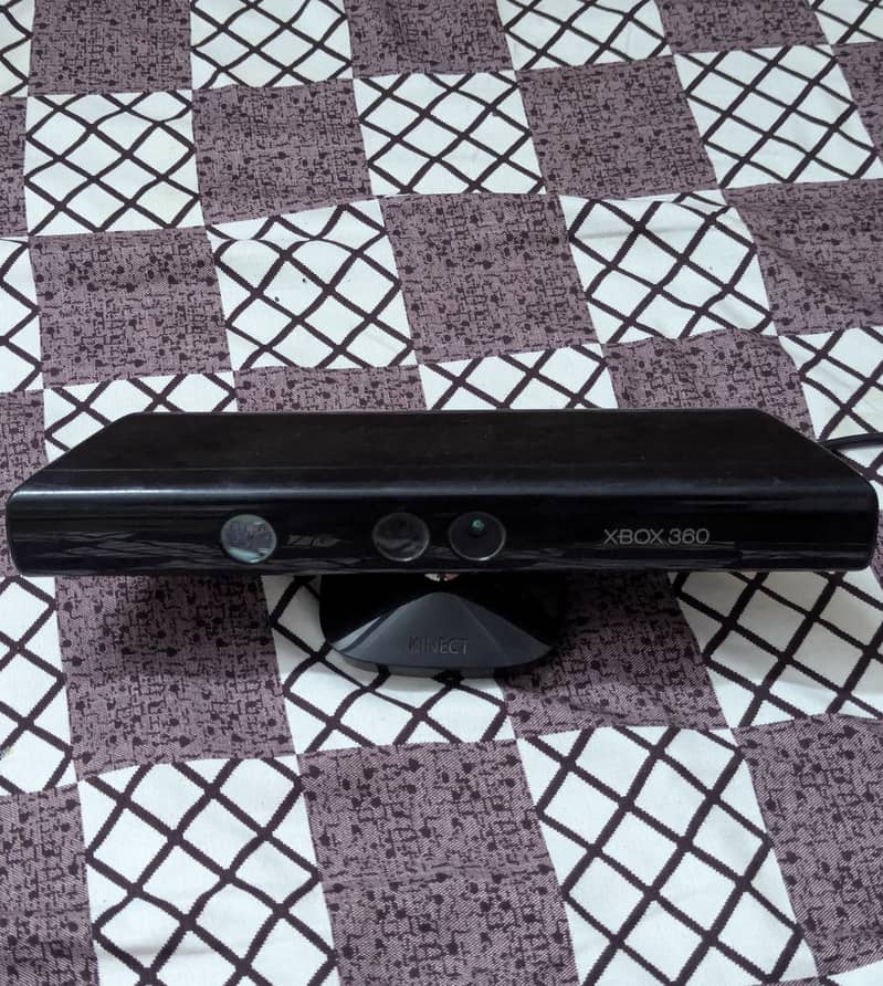 Xbox 360 Kinect 0