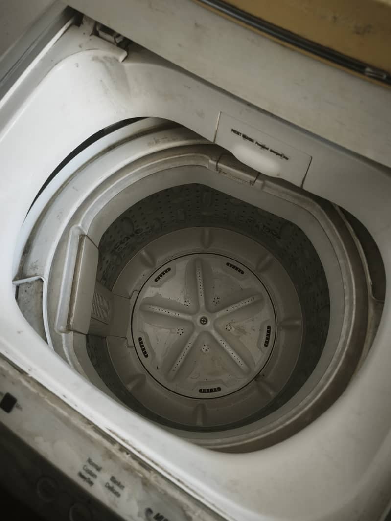 Dawlance fully Automatic washing machine 2