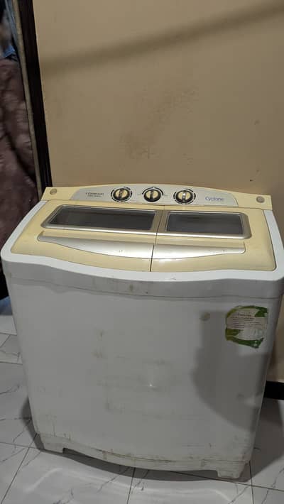 KENWOOD SEMI AUTOMATIC WASHING MACHINE
