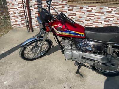 Honda 125 brand new condition. modified bike