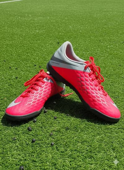 football showees nicke original import from Uk