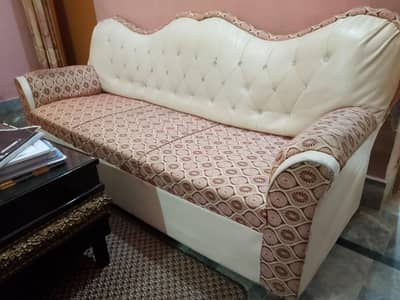 5 Seater Home used  Sofa
